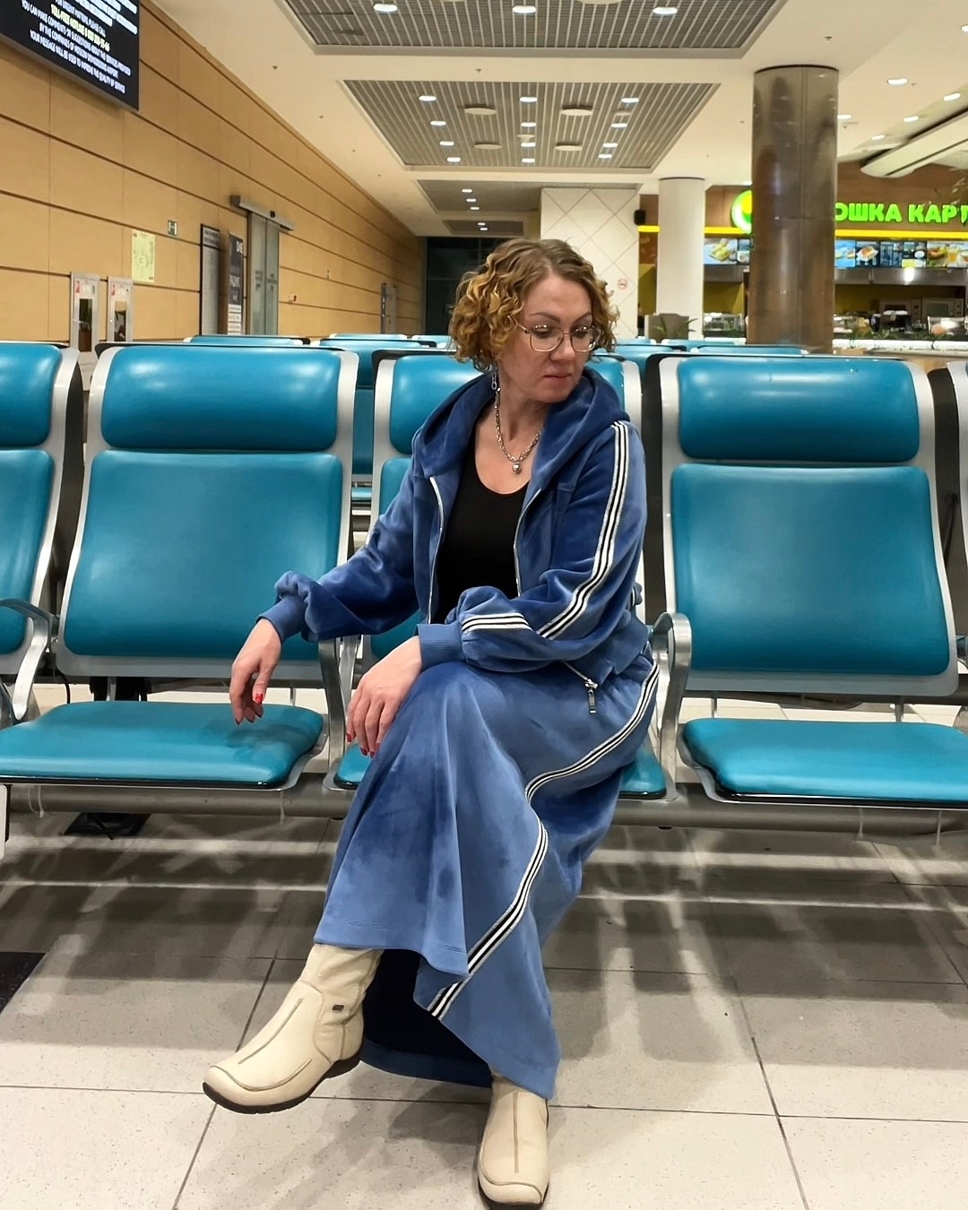 Костюм из футера на велюре Костюм из футера на велюре